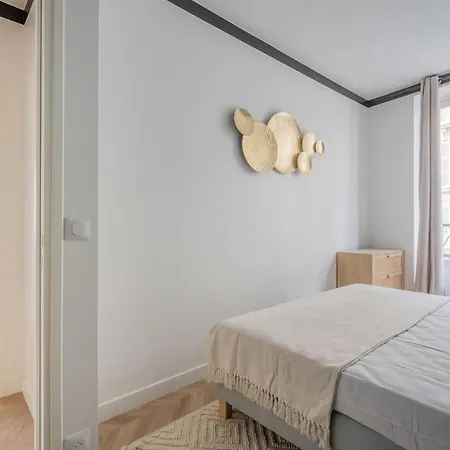 Au Cœur Du 11ème Quartier Oberkampf Appartamento *