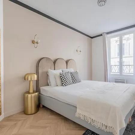 Au Cœur Du 11ème Quartier Oberkampf Appartamento *