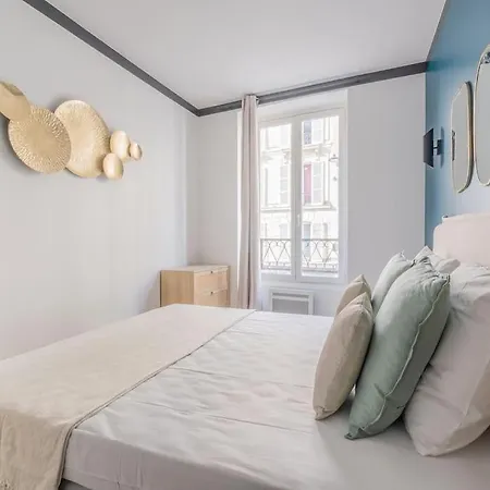 Au Cœur Du 11ème Quartier Oberkampf Appartamento